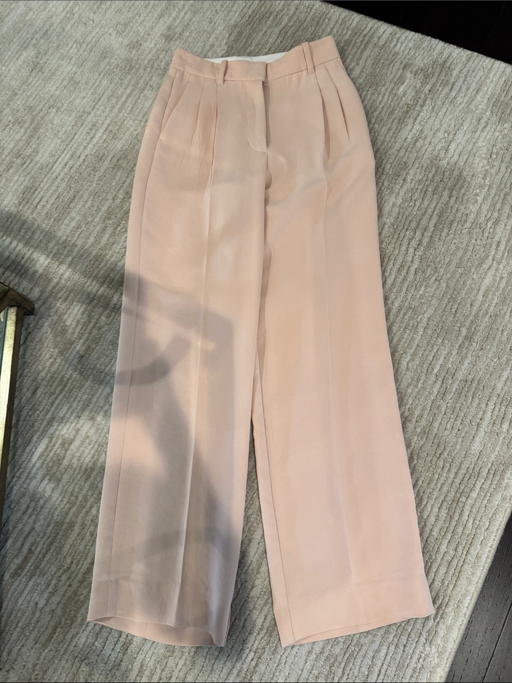 Aritzia Effortless crêpe pants - Picture 2 of 6